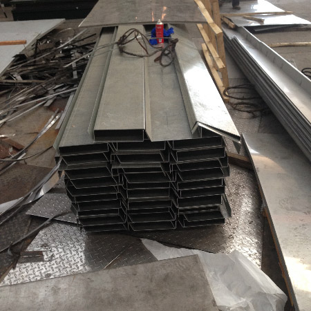 不銹鋼卷板卷筒、天溝、水槽、焊接一條龍